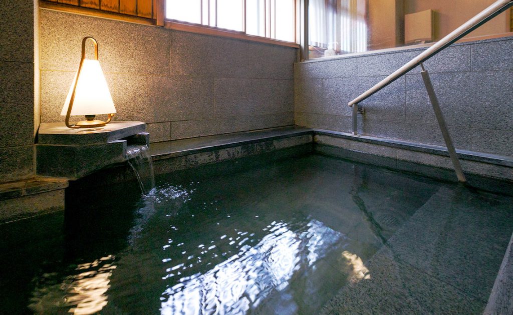 バリアフリーに対応した「白梅の湯」