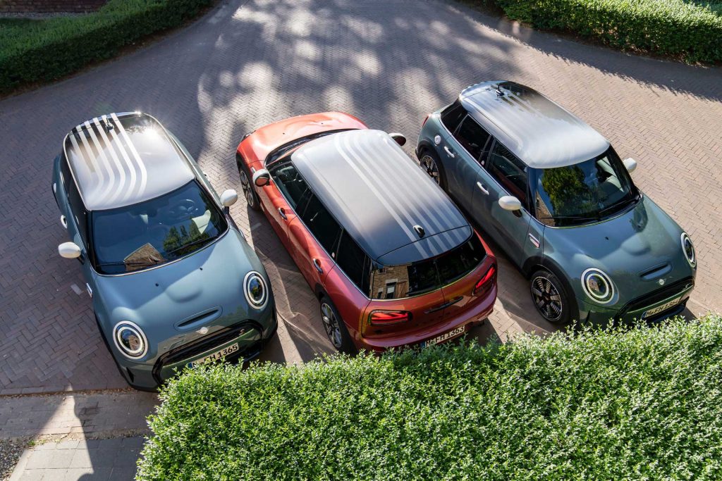MINI マルチワンエディション(左から3ドア、クラブマン、5ドア)