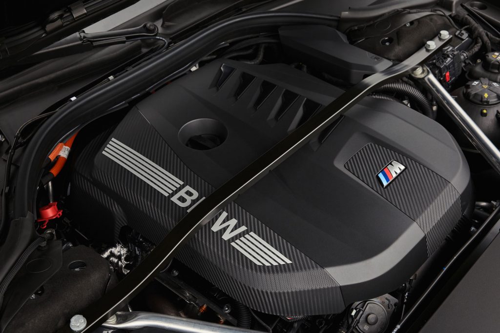 BMW M760e xDrive 画像3