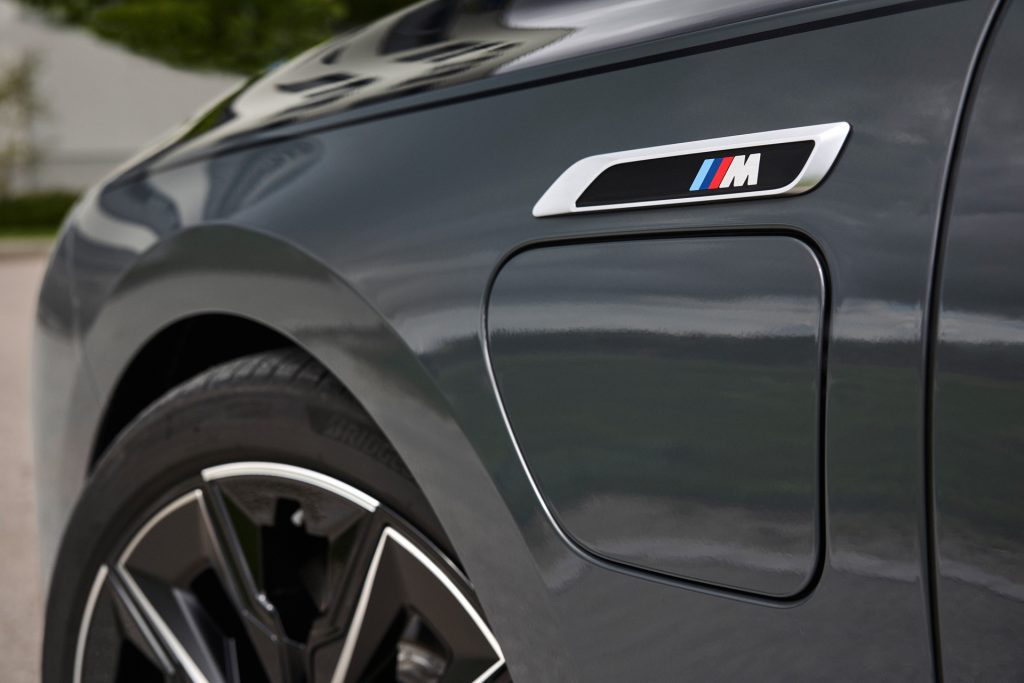 BMW M760e xDrive 画像7