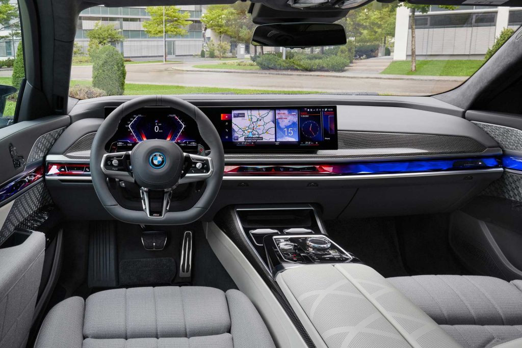 BMW M760e xDrive 画像8