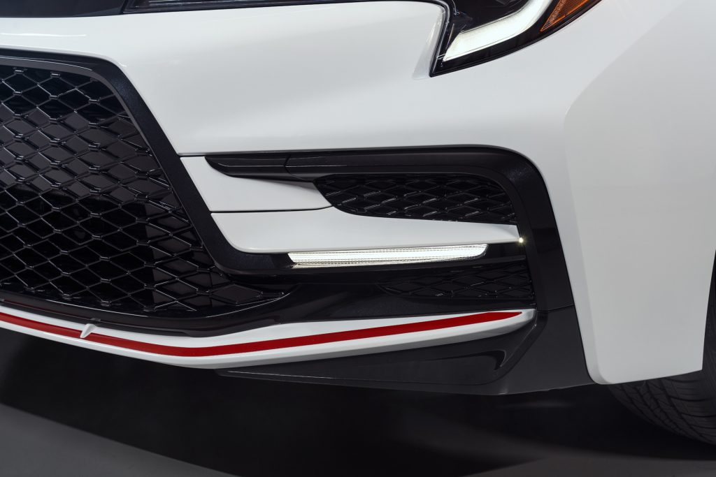 トヨタ カローラハイブリッド SE インフレアード・エディション(米国仕様車) 画像4