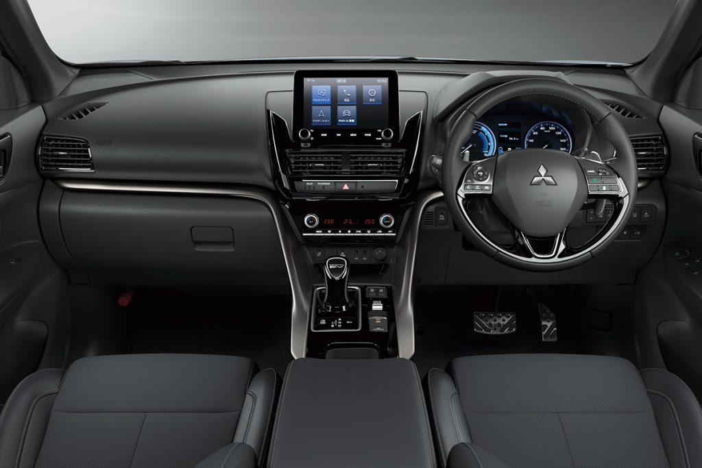 三菱 エクリプス クロス PHEV ブラックエディション 画像2
