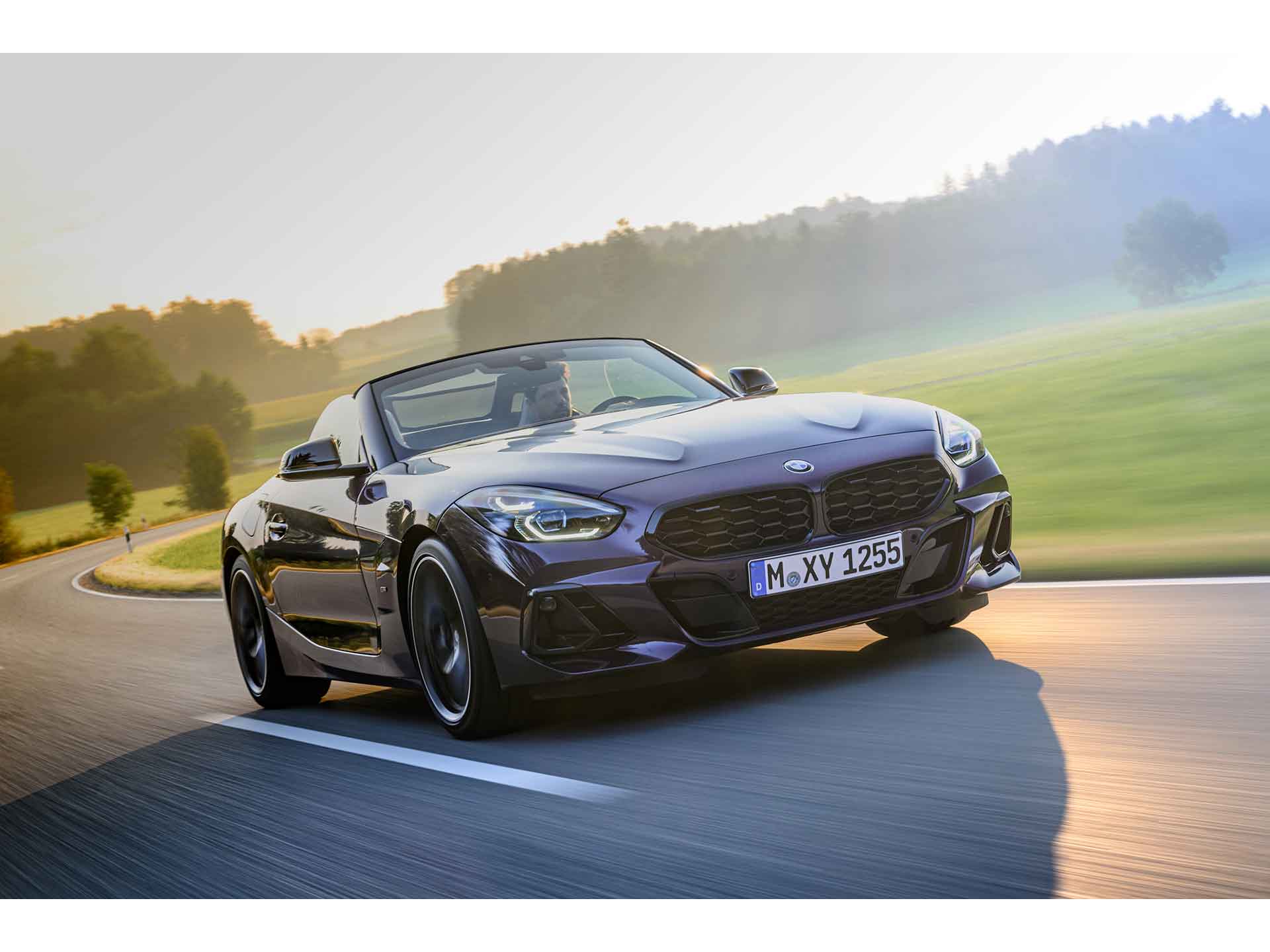 BMW　改良新型「Z4」発売　より存在感増したフロントデザインに