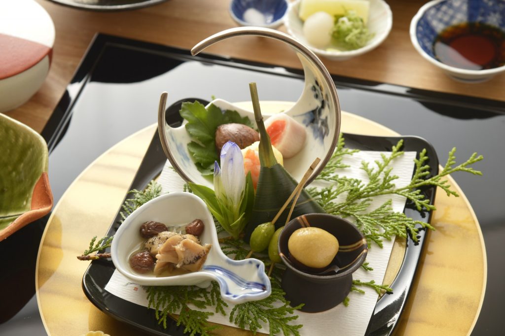 食材の“旬”の瞬間を捉えた季節の献立