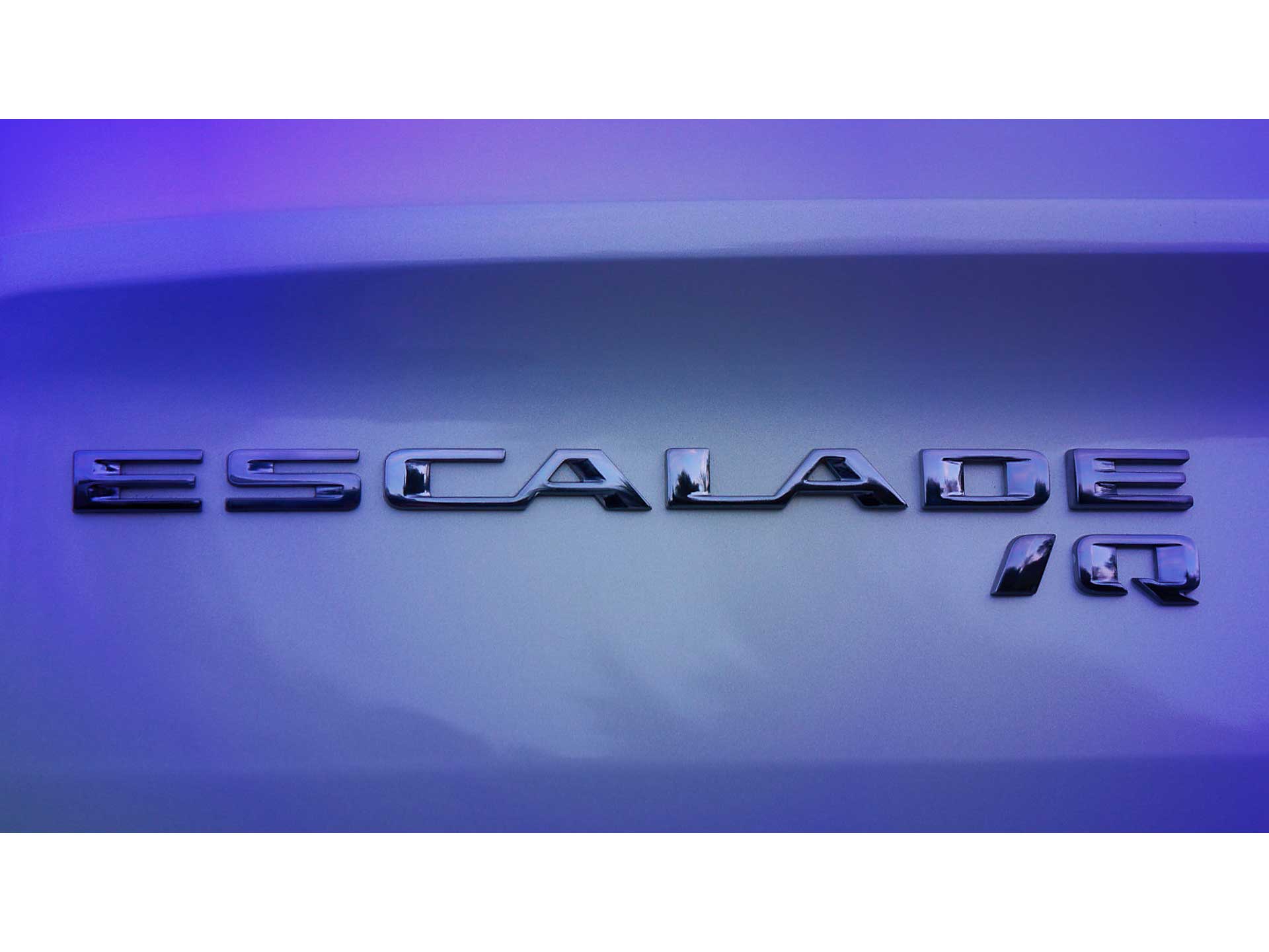 キャデラック「エスカレード」初の電動化 2023年後半発表を予告