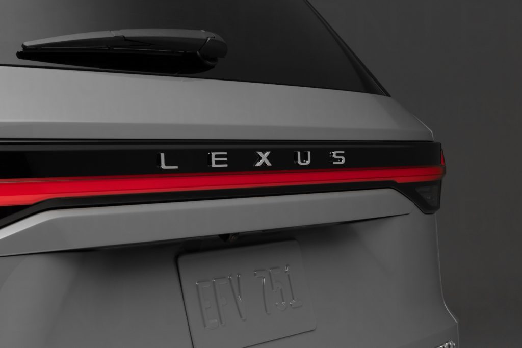 レクサス 新型SUV「TX」画像12