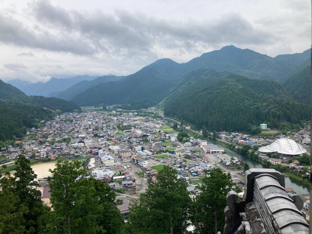 天守から見える城下町は絶景です。