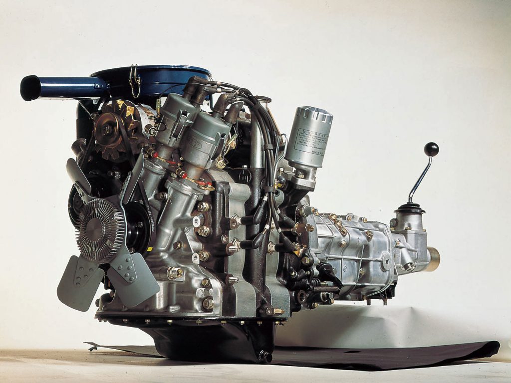 ファミリアロータリークーペ 10A型エンジン