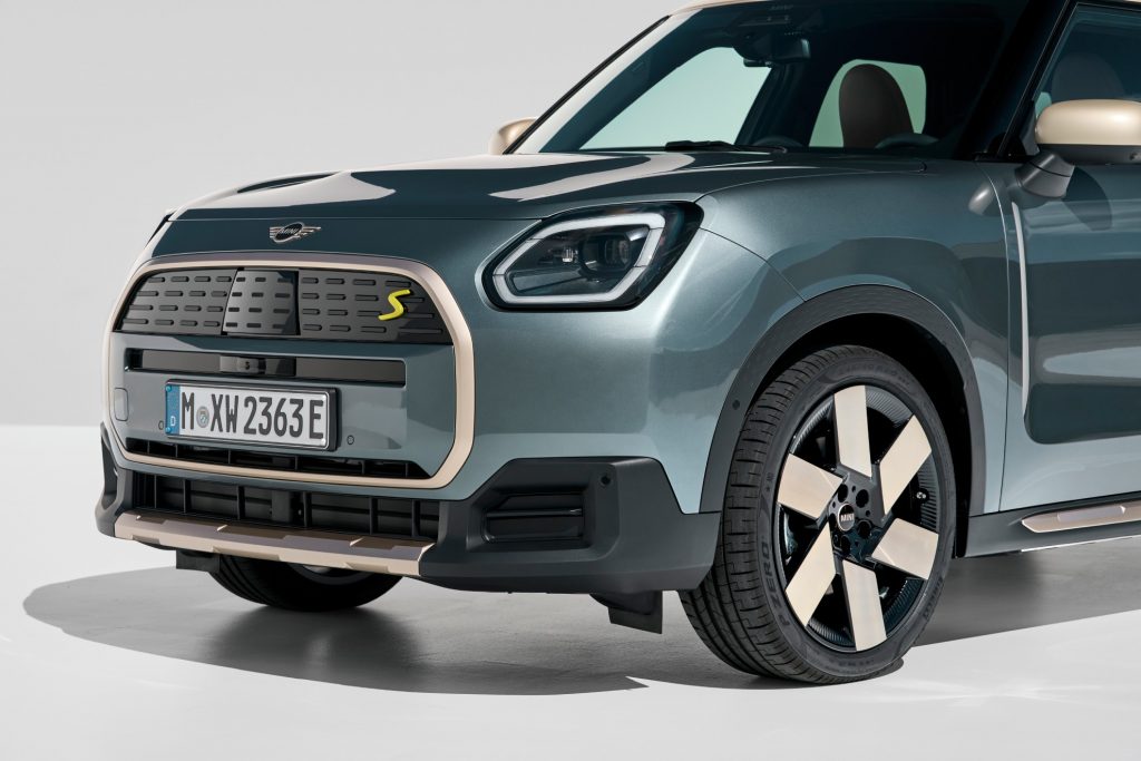新型 MINIカントリーマン 画像5