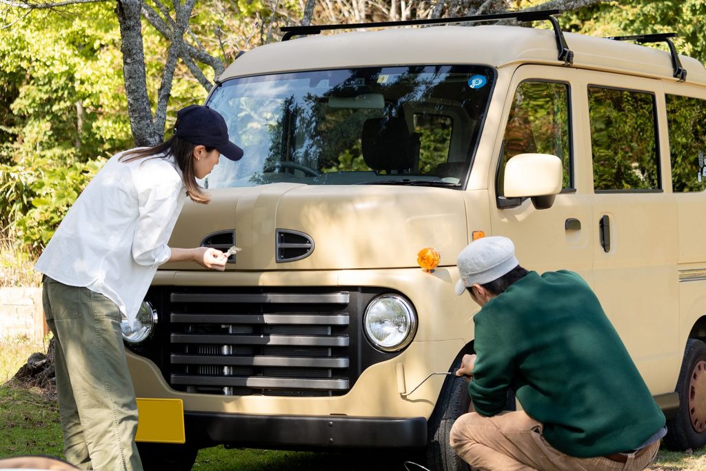 刷毛とローラーでDIY全塗装！大阪モーターショーにつや消し車両を展示 ...