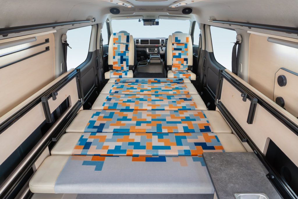 キャンピングカーランド 京都精華大学 レクビィ キャンピングカー アコロ 画像2