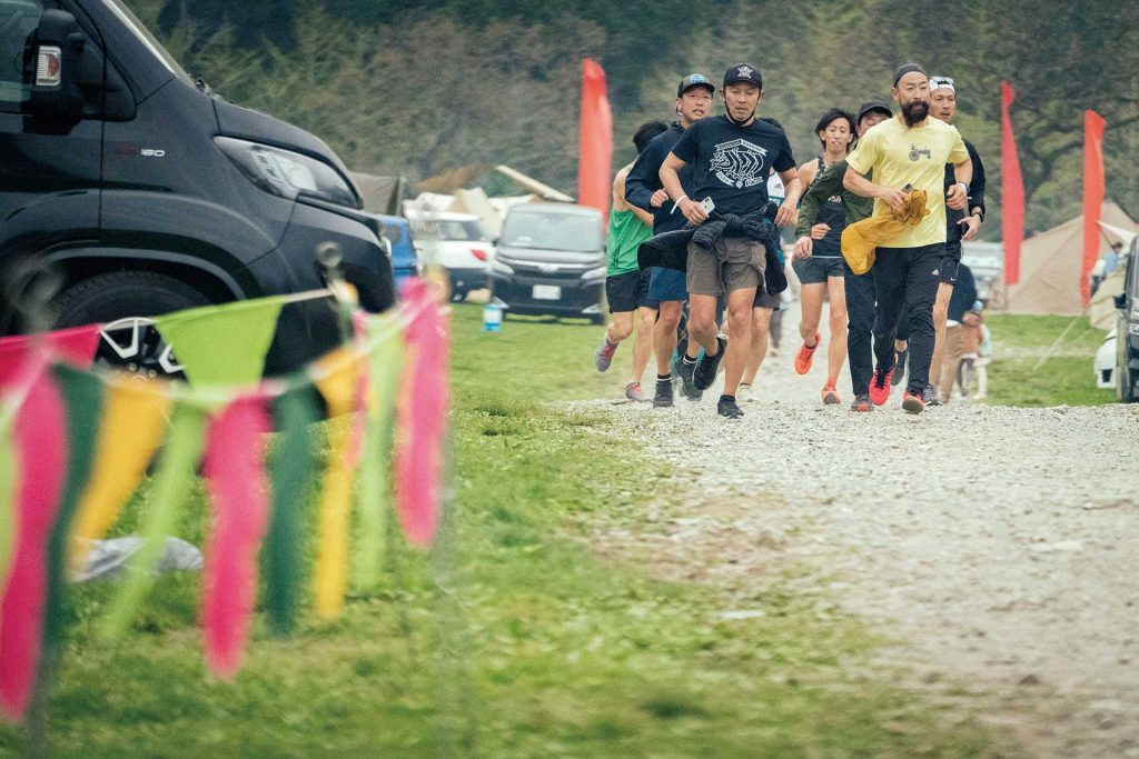 男⼥年齢初⼼者問わず集まって、ふもとっぱらをゆるくランニング「GO OUT RUNNING CLUB」