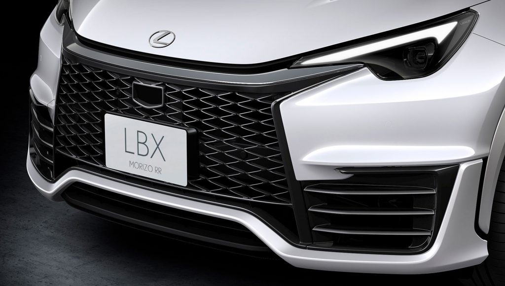 レクサス 「LBX」国内初のMT車“MORIZO RR”新設定 スポーティ特化