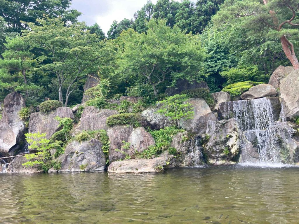 滝のある釣り堀 那須高原 清流の里 画像1