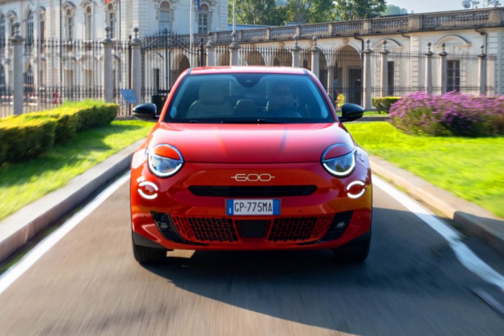 フィアット 新型EV 600e 画像6