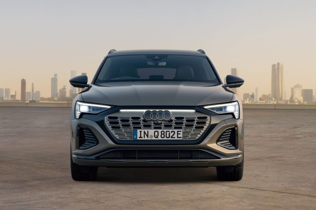 「Audi Q8 e-tron edition S line」「Audi Q8 Sportback e-tron edition S line」発売3