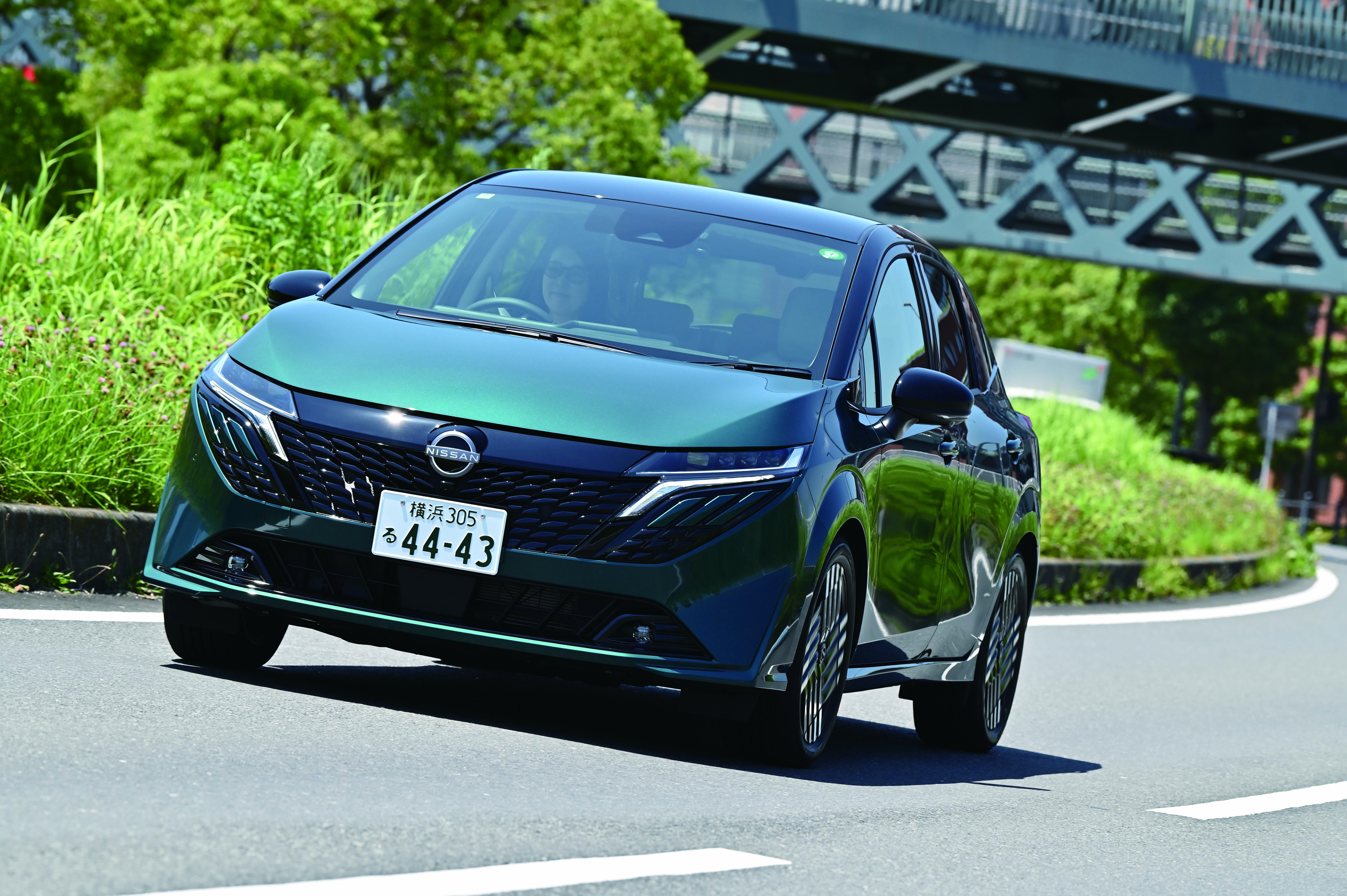 オーラ（日産）ニスモ（2022年8月）｜カタログから中古車を探すなら【グーネット】