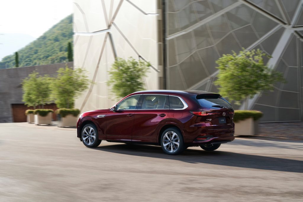 クロスオーバーSUV「MAZDA CX-80(マツダ CX-80)」3