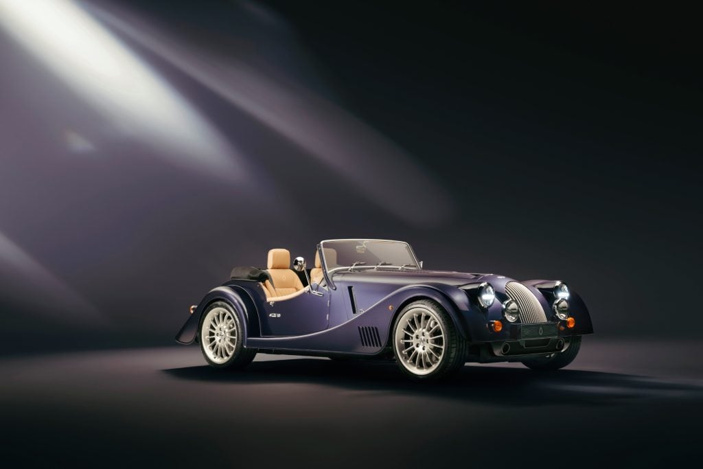 「MORGAN PLUS SIX PINNACLE（モーガン・プラス・シックス・ピナクル）」