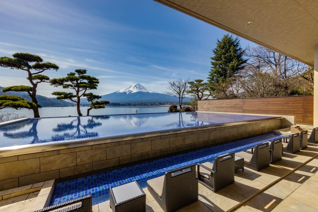 富士山眺望足湯テラス 水月