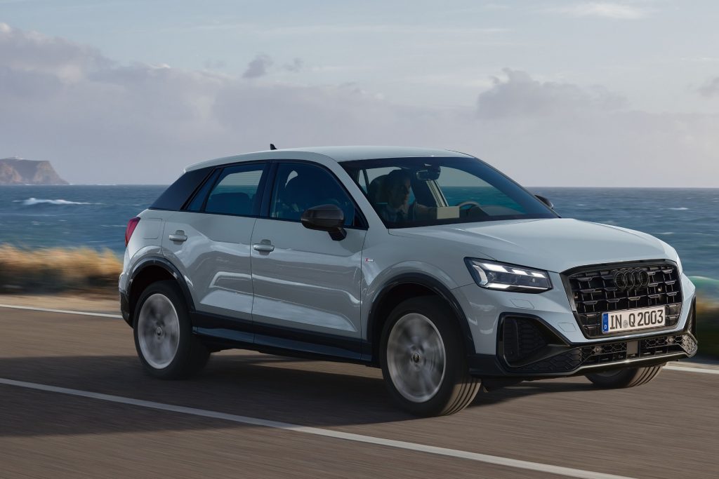アウディ 新型 Q2 SQ2 画像1