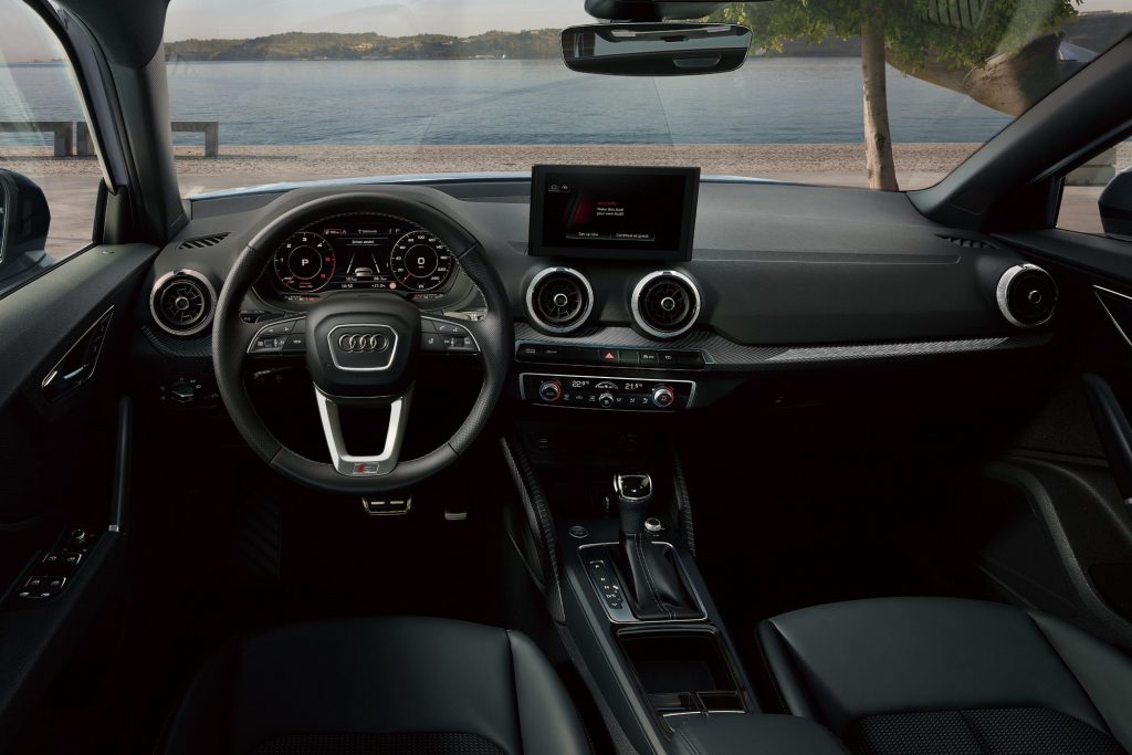 アウディ 新型 Q2 SQ2 画像2