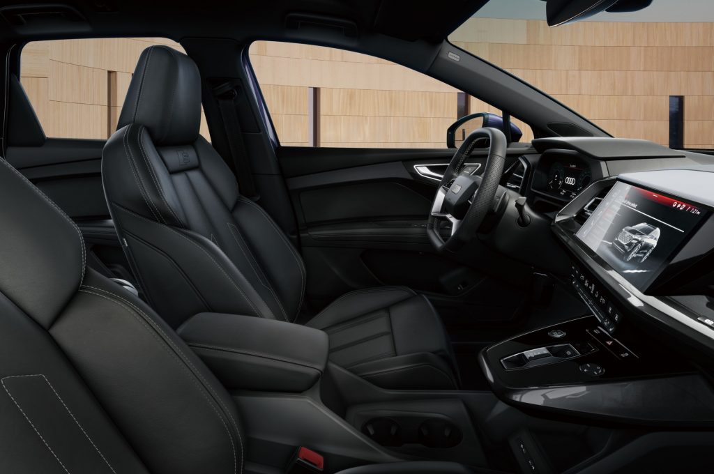 Q4 45 e-tron / Q4 スポーツバック 45 e-tron7
