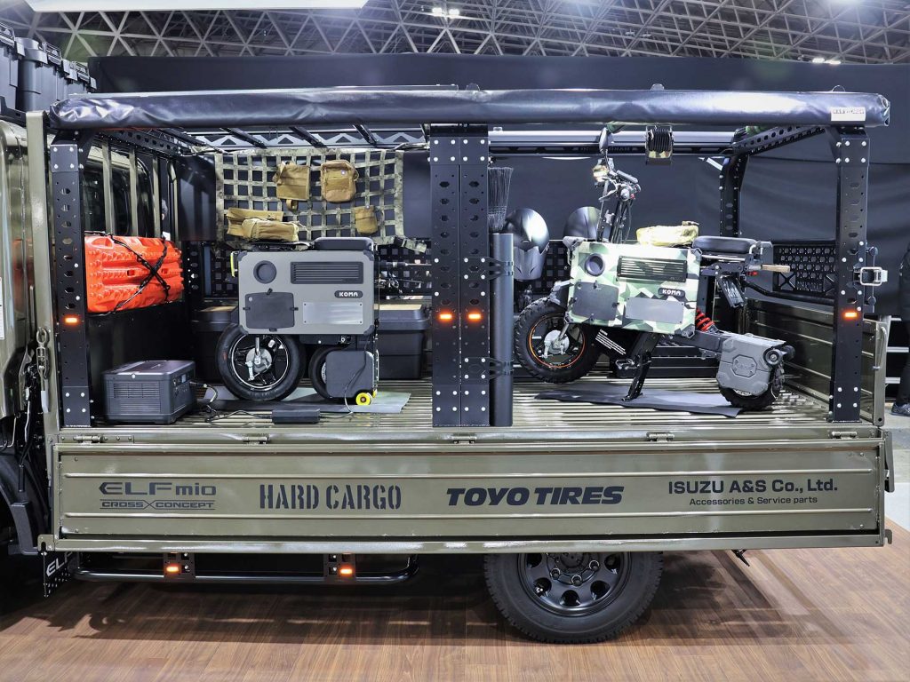 荷台に組まれたスチール製のベースフレーム。見た目のオシャレさだけでなく、実用性も計算されている