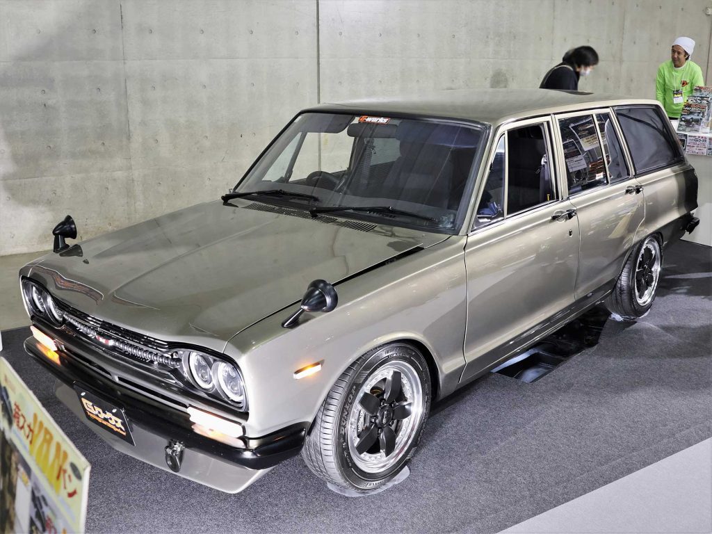 ハコスカ」にバンがあった！ シングルナンバー「4」にこだわり総剥離後オールペンしてワンオフ車高調いれました | AUTO MESSE  WEB（オートメッセウェブ） 〜クルマを文化する 〜