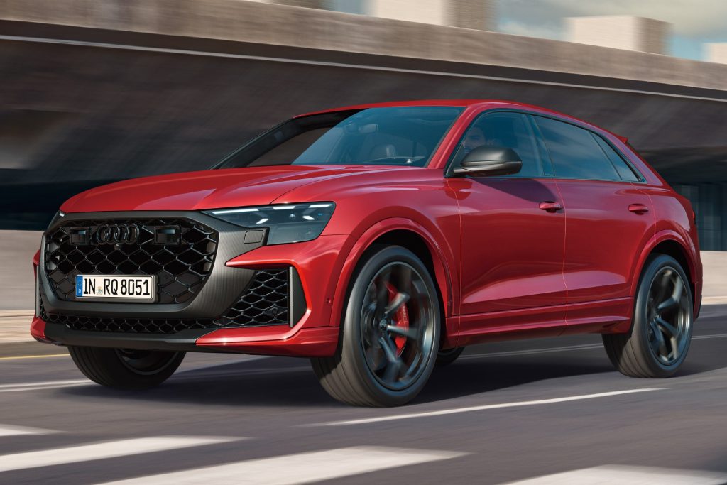 アウディ 新型 RS Q8 パフォーマンス 画像1