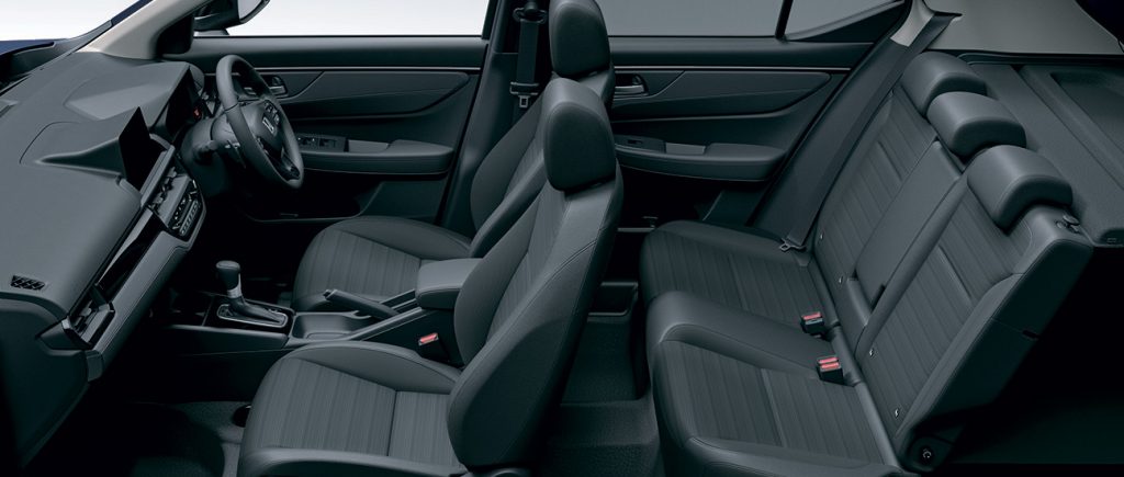 Z+特別仕様車 BLACK STYLE インテリア（ブラック）