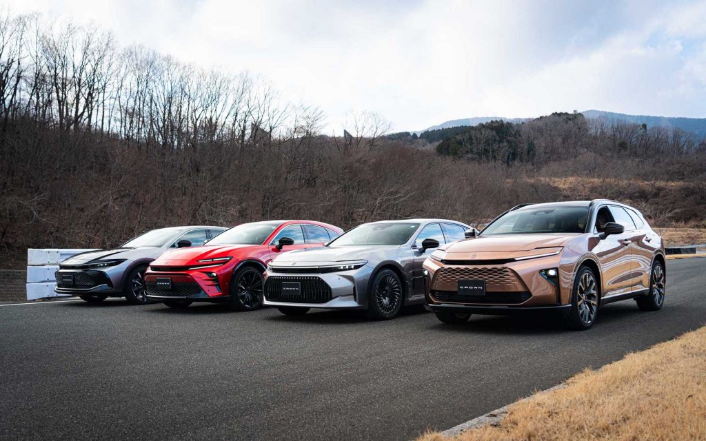 新型クラウン群4モデル(エステートは、プロトタイプ)