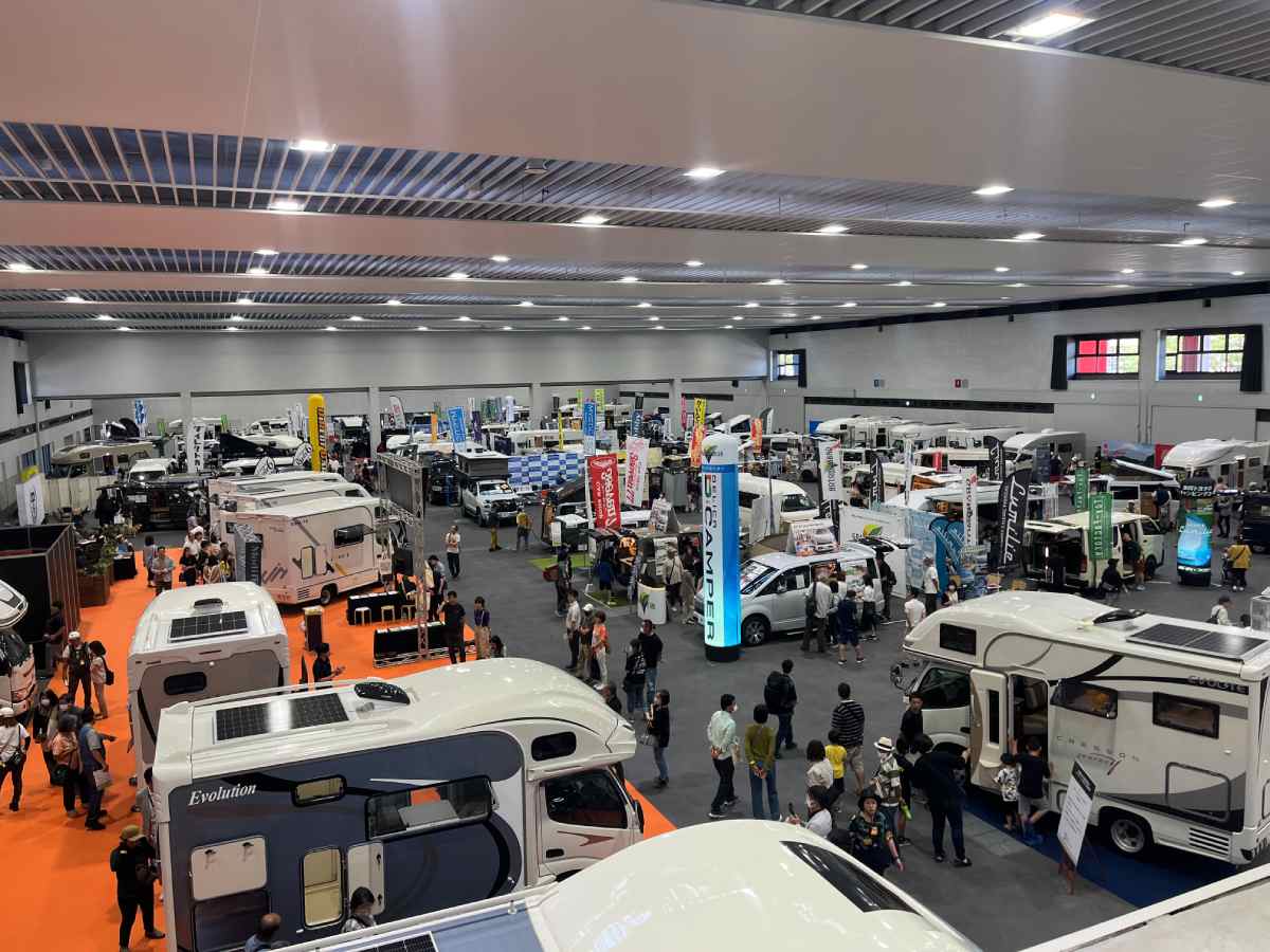 三菱ふそう キャンター Wキャブ超ロング 2．85t ダブル