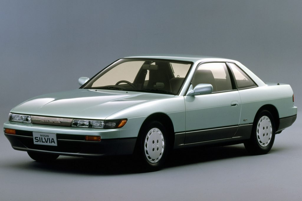 日産 シルビア(S13系) 当時は約176万円だったが、人気の過熱と共に価格も高騰している