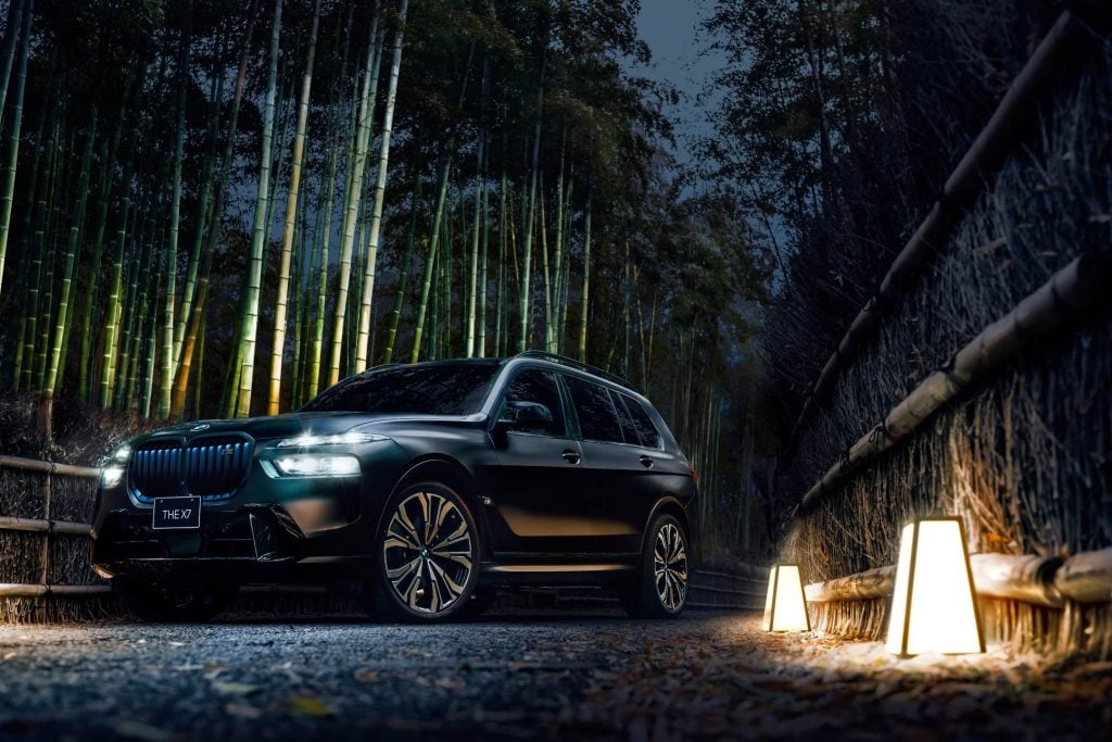 BMW X7 ブラックアルファ 画像1