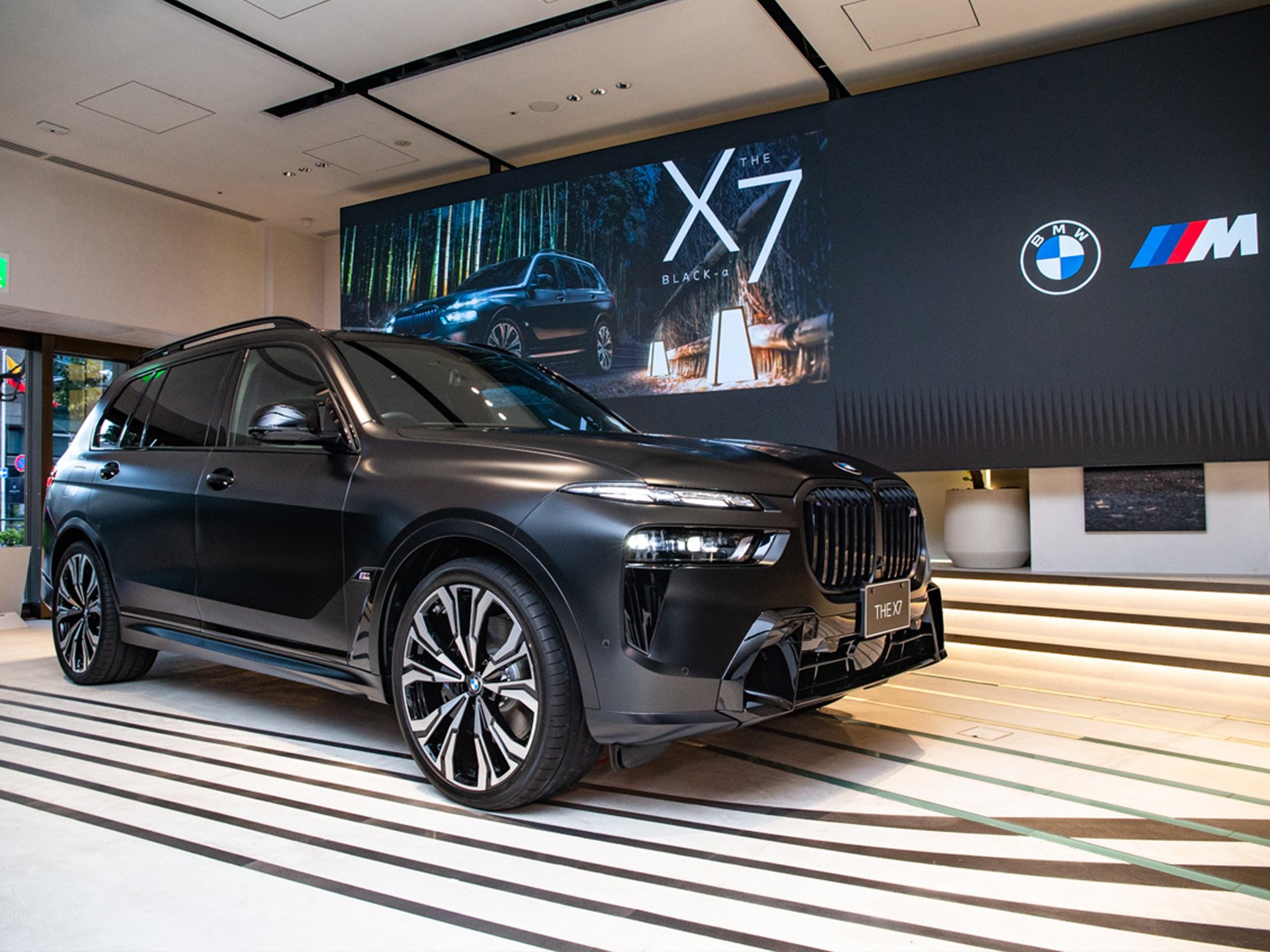 X7 BLACK-Ȥο͵ͻ礷ˤΥ֥åǥ롪BMW