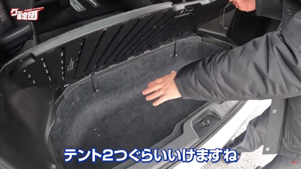 床下にも広い収納スペースを確保
