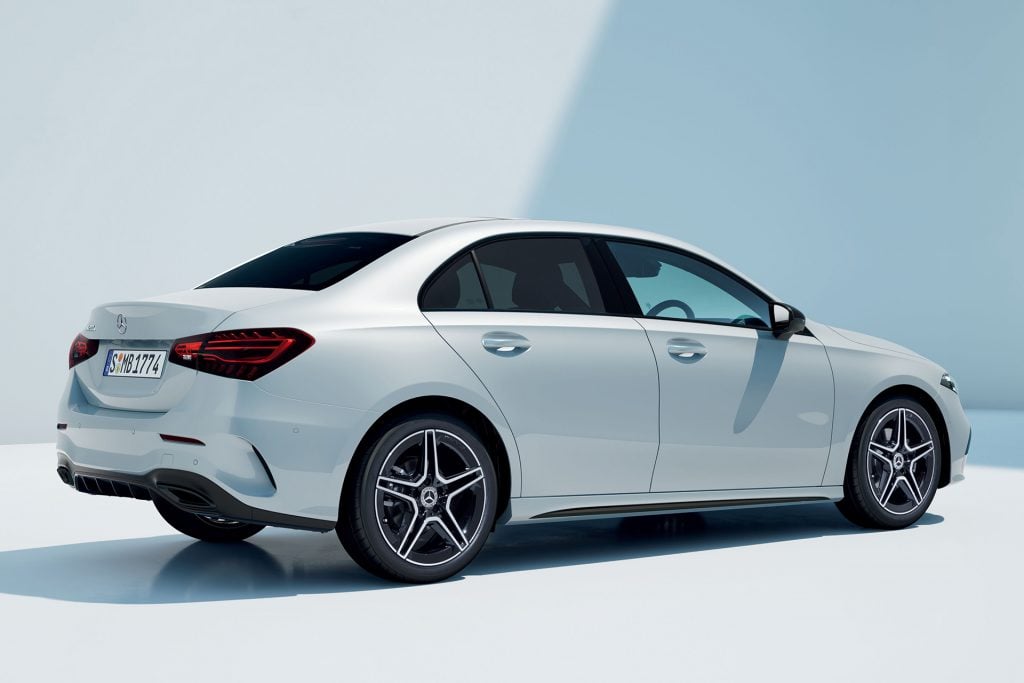 メルセデス・ベンツ A200d セダン ファイナル エディション 画像3