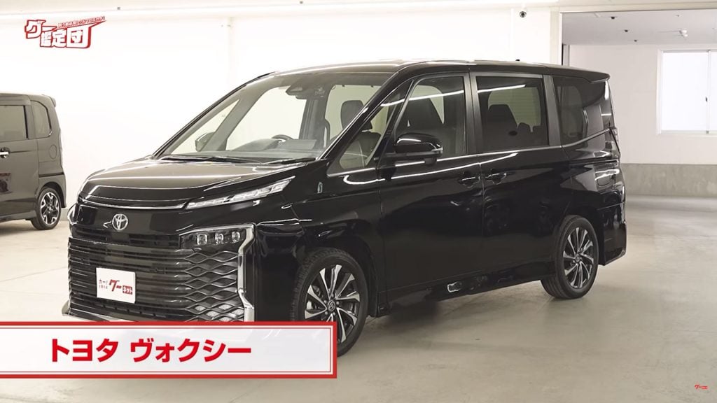 トヨタ ヴォクシー(2024年式)