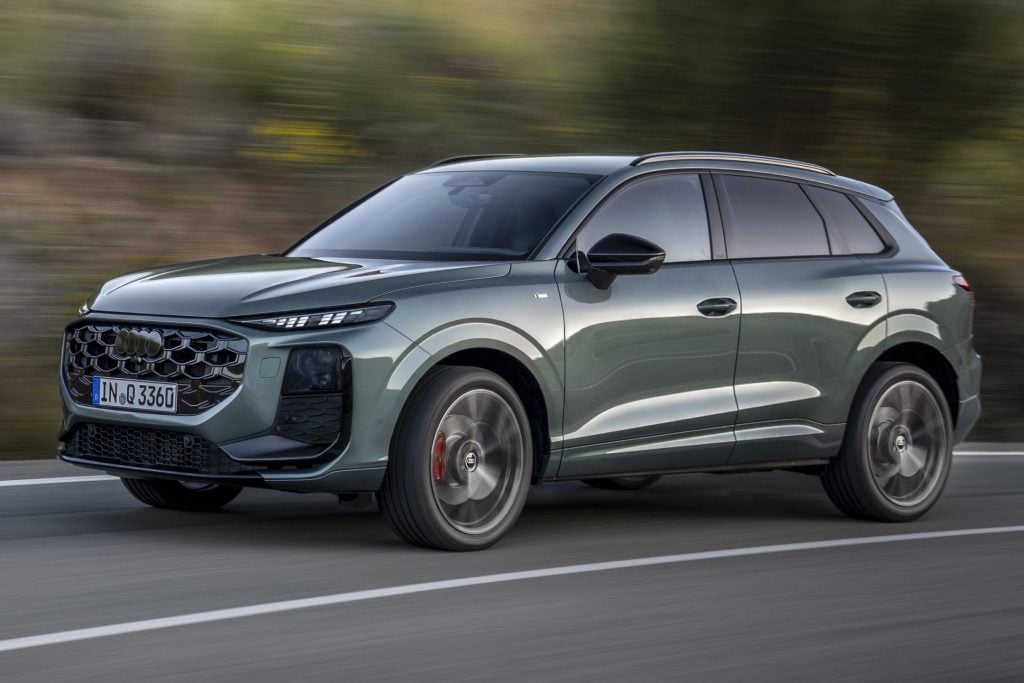 アウディ 新型 Q3 画像1
