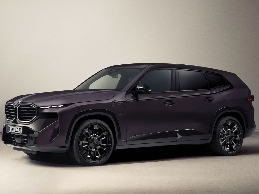 BMW XM by Kith 画像1