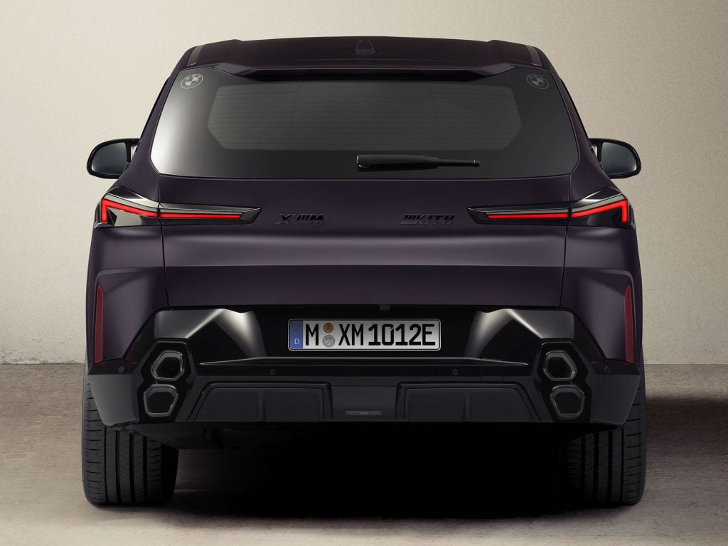 BMW XM by Kith 画像7