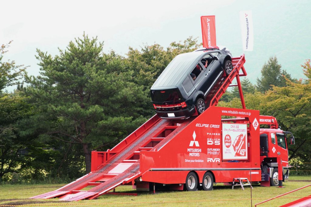 4WD登坂キット同乗体験