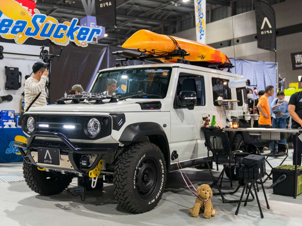 スズキ ワゴンRカスタムZ ハイブリッドZX 届出済未使用車