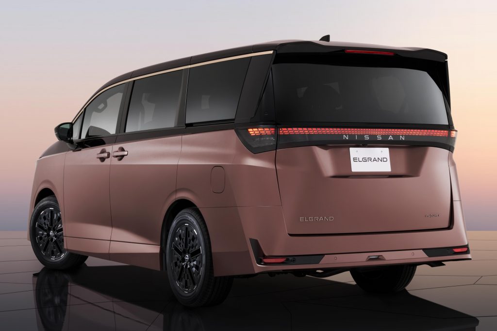 日産 新型 エルグランド 画像2