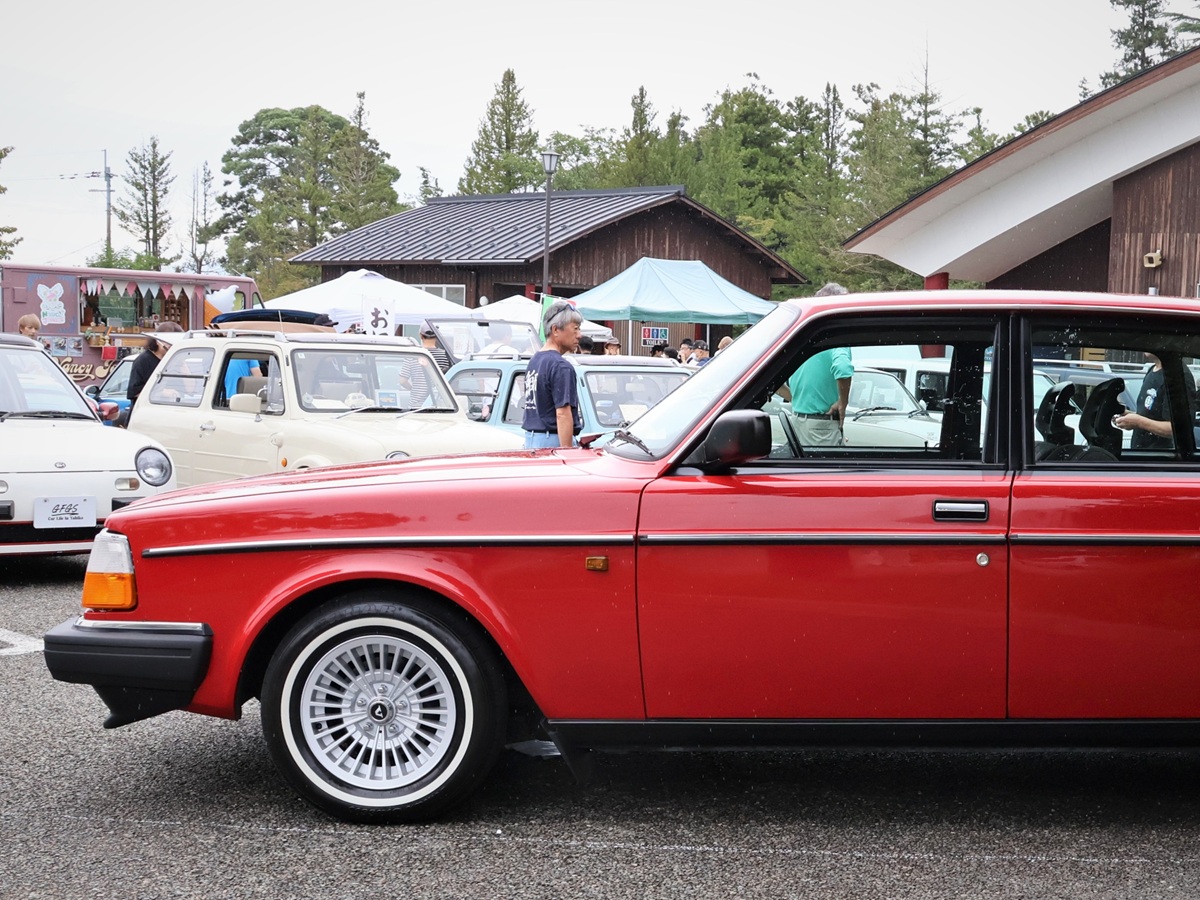 GFGS ボルボ 240 画像３