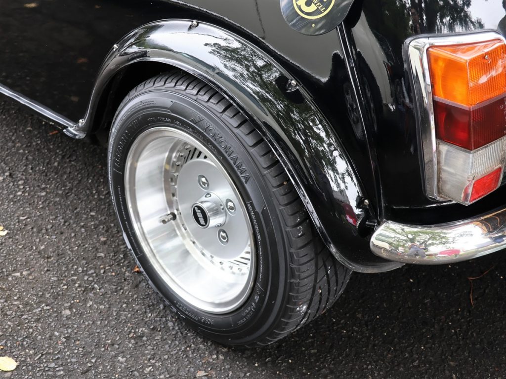 GFGS ローバー ミニ 画像４