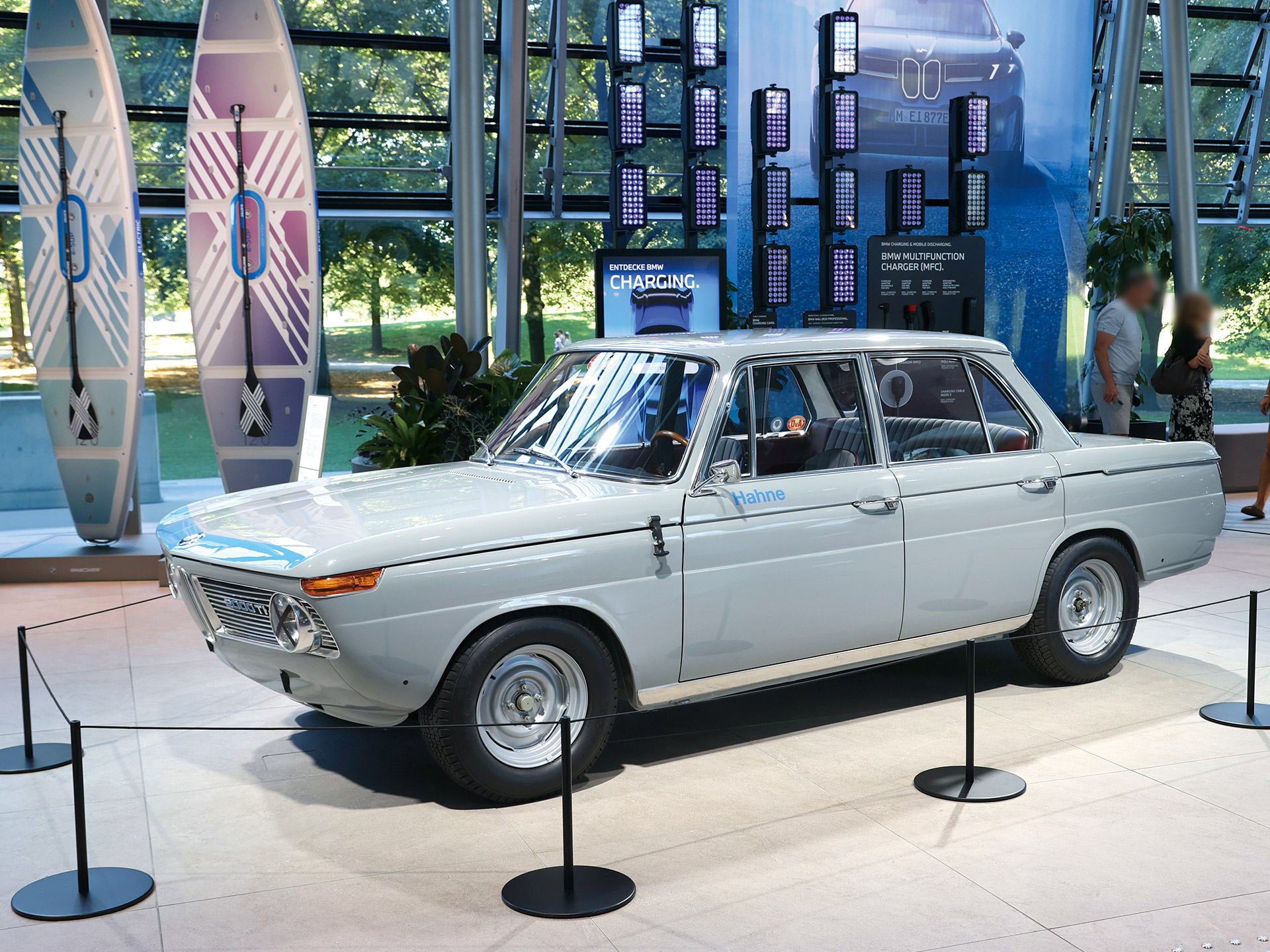 BMWߤä֥Υå ̾EV˼Ѥ줿ͳ