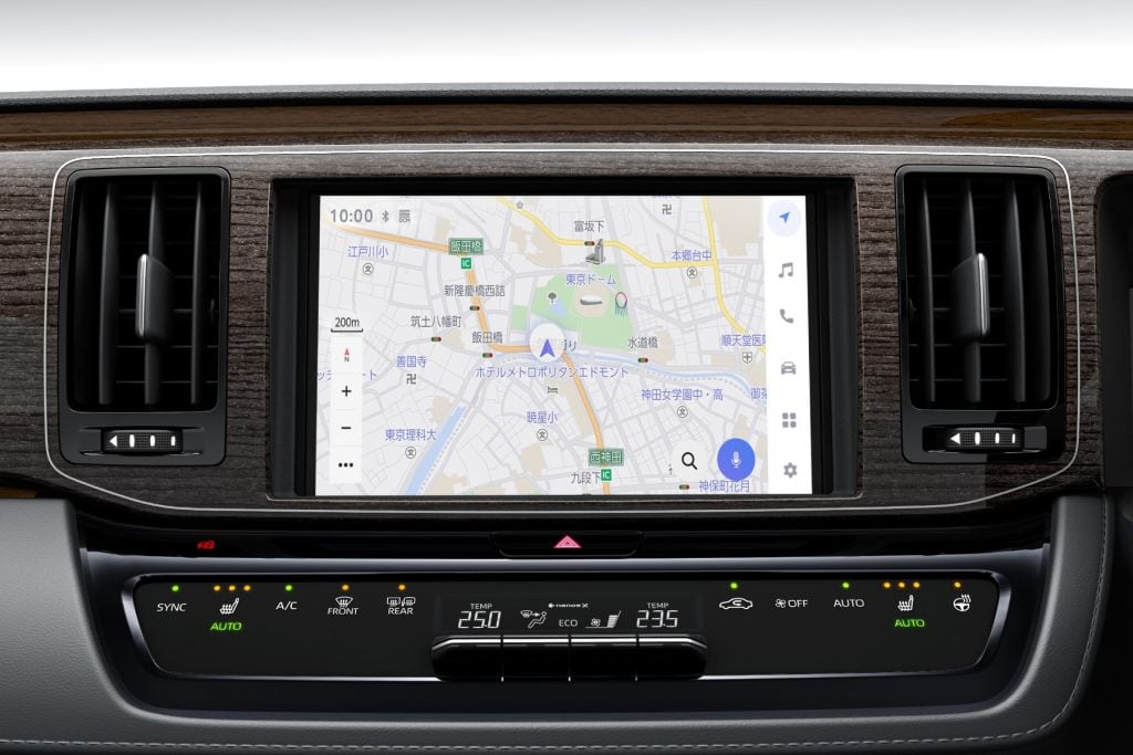 ディスプレイオーディオ（コネクティッドナビ対応）Plus：8インチHDディスプレイ